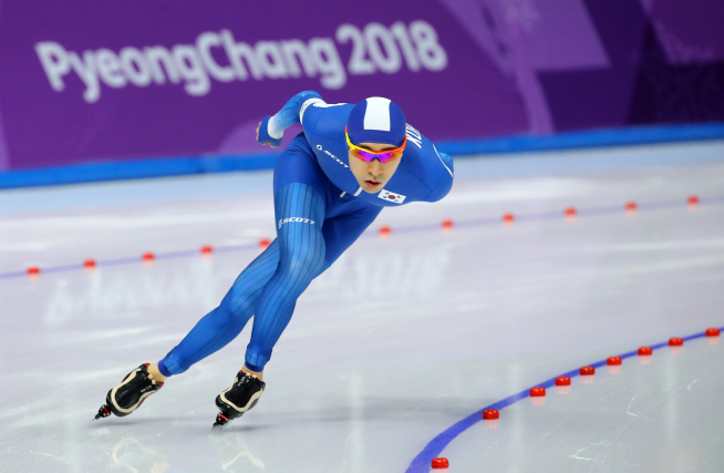 ▲11일 강릉스피드스케이트 경기장에서 열린 평창 동계올림픽 스피드스케이팅 남자 5000m에 출전한 이승훈이 역주하고 있다.(연합뉴스)