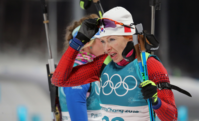 ▲12일 평창 알펜시아 올림픽파크 내 바이애슬론 센터에서 열린 여자 추적 10km 경기에 출전한 한국의 안나 프롤리나가 경기가 끝난 뒤 가쁜 숨을 쉬고 있다.(연합뉴스)