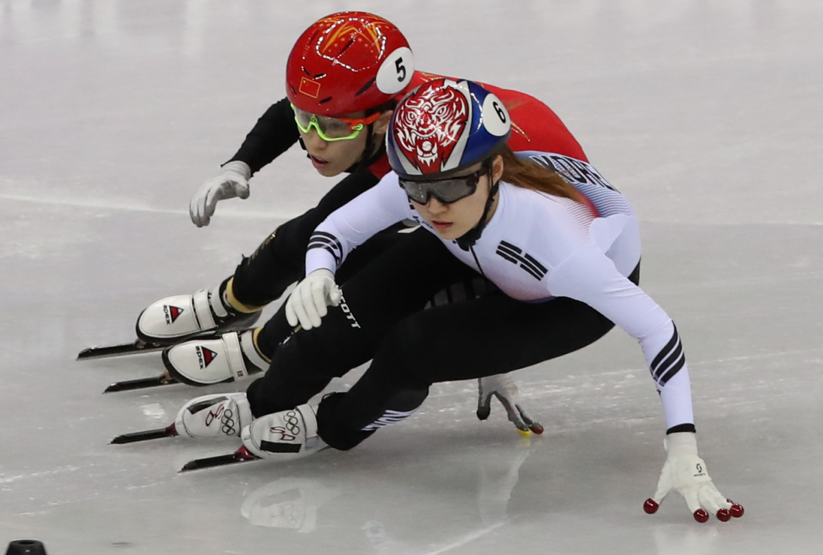 ▲22일 저녁 메달 사냥에 나서는 여자 쇼트트랙 국가대표 최민정 선수.