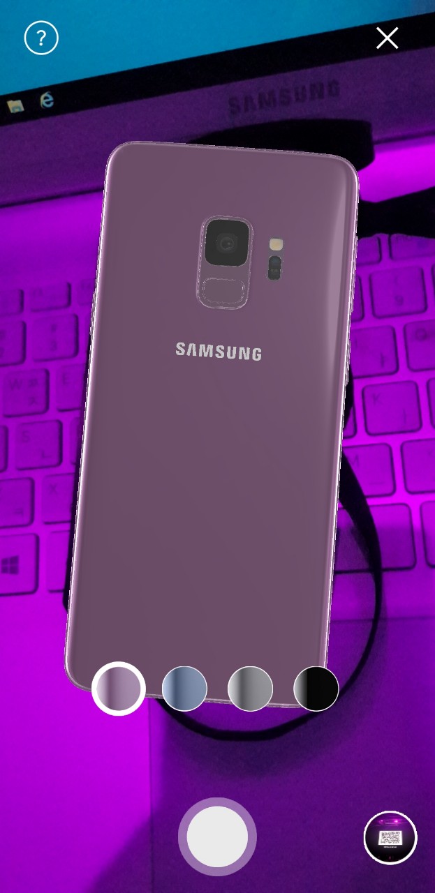 ▲갤럭시 언팩 어플리케이션을 실행한 후 AR 카메라로 미디어 배지를 비추자 갤럭시S9이 나탔다. (사진=송영록 기자 syr@)