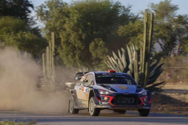 ▲현대차가 8일부터 11일(현지시각 기준)까지 열린 '2018 월드랠리챔피언십' 3차 대회인 멕시코 랠리에서 제조사 부문 1위를 차지했다. (사진제공=현대차)