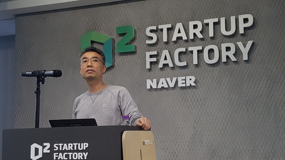 ▲송창현 네이버랩스 대표는 미래 기술을 실제 생활에 적용시킬 수 있도록 연구개발을 진행하고 있다고 설명했다. (조성준 기자 tiatio@)