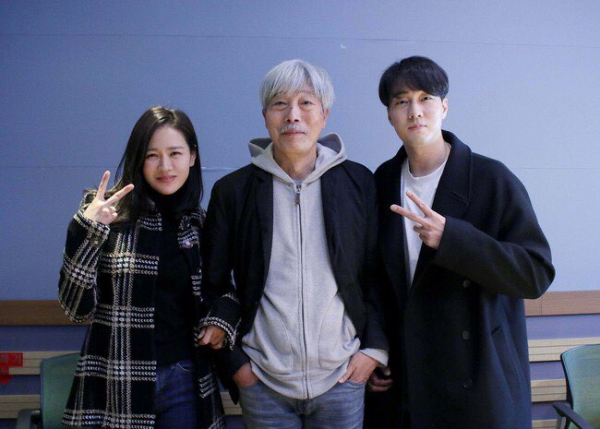 ▲배우 손예진-가수 배철수-배우 소지섭(사진=MBC FM4U)