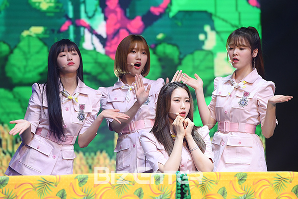 ▲오마이걸(사진=고아라 기자 iknow@)