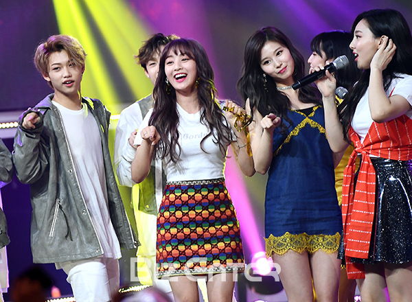 ▲스트레이키즈 필릭스, 트와이스 지효, 사나, 나연(사진=고아라 기자 iknow@)