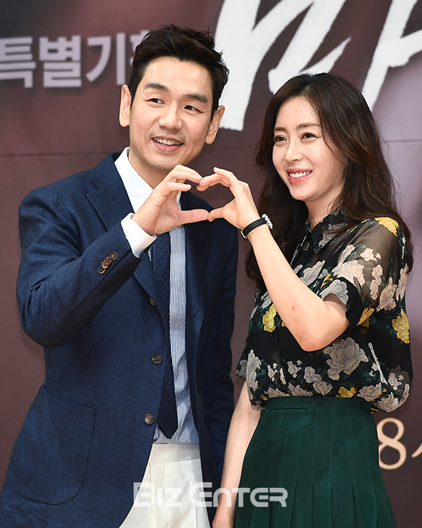 ▲김태우, 송윤아(사진=고아라 기자 iknow@)