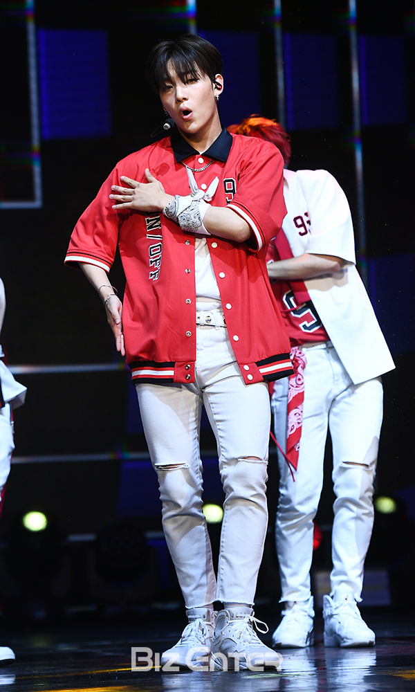 ▲온앤오프 이션(사진=고아라 기자 iknow@)