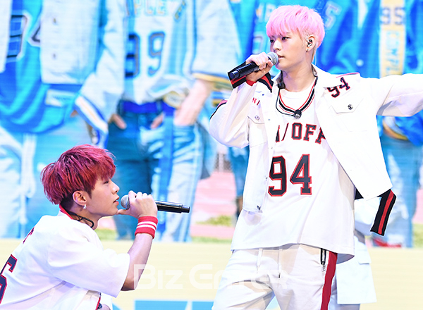 ▲온앤오프 와이엇, 효진(사진=고아라 기자 iknow@)