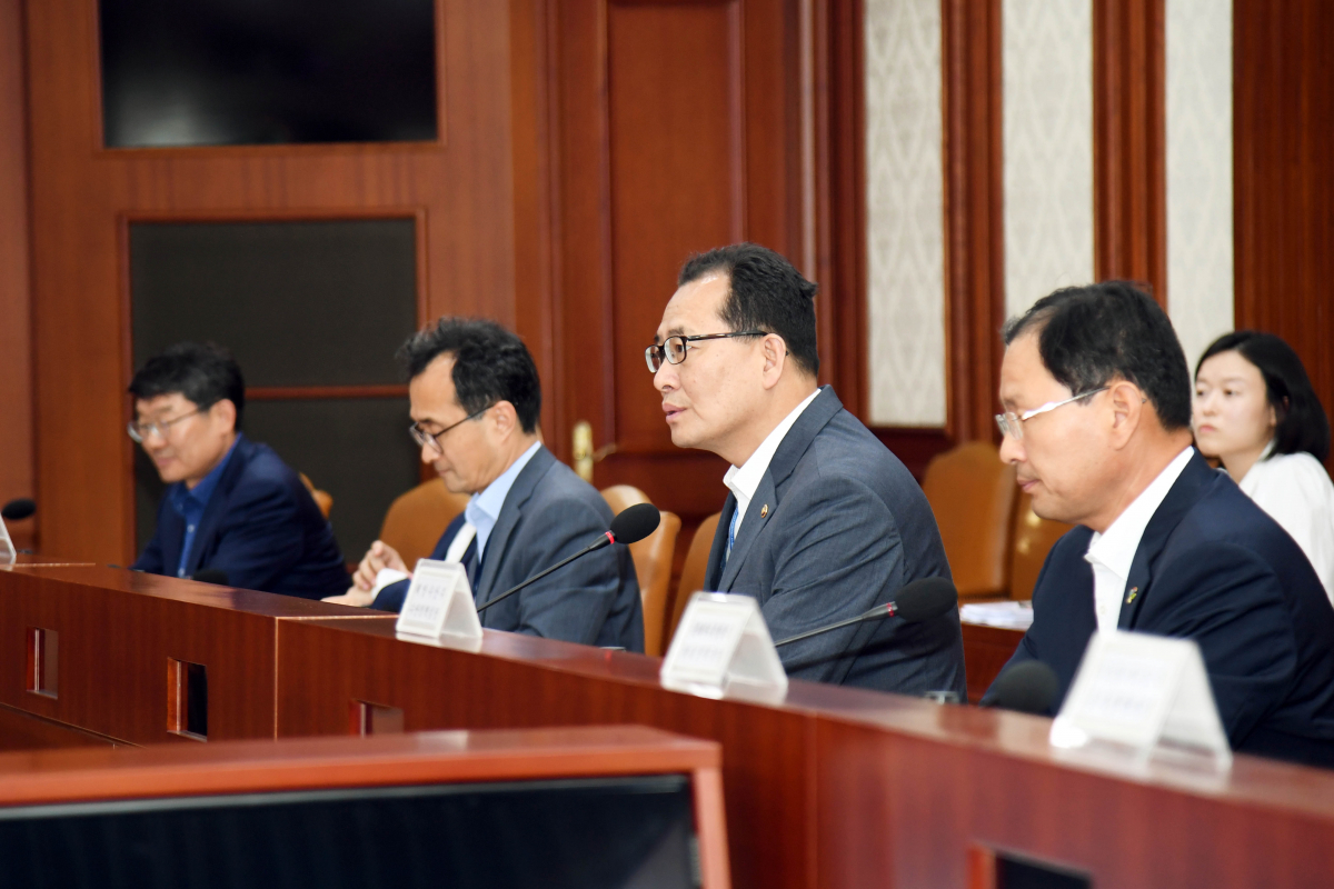 ▲고형권 기획재정부 1차관이 11일 서울시 종로구 세종로 정부서울청사에서 열린 제6차 물가관계차관회의에서 모두발언을 하고 있다.(제공=기획재정부)