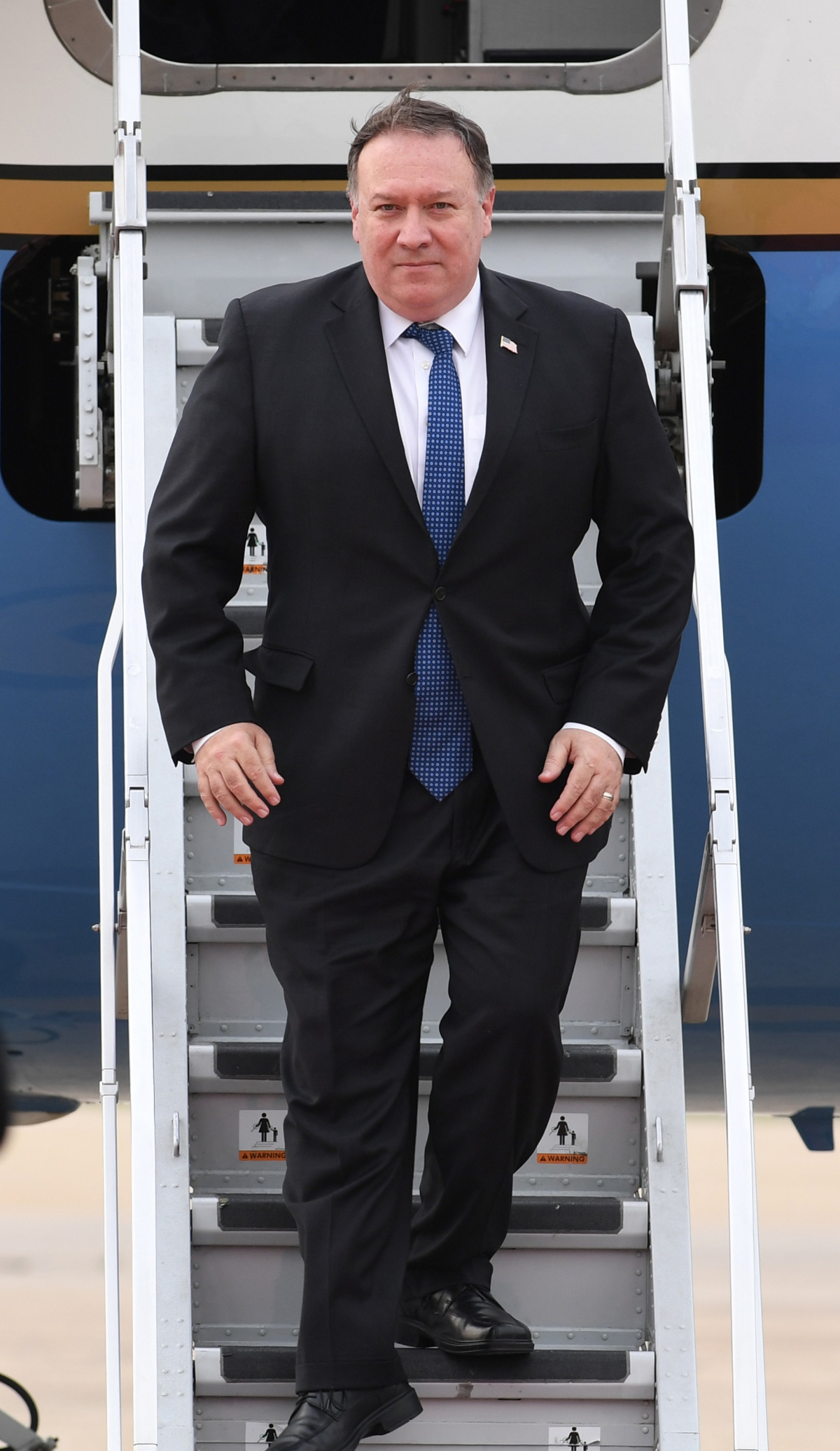 ▲전용기에서 내리는 폼페이오 미국 국무장관. (연합뉴스)