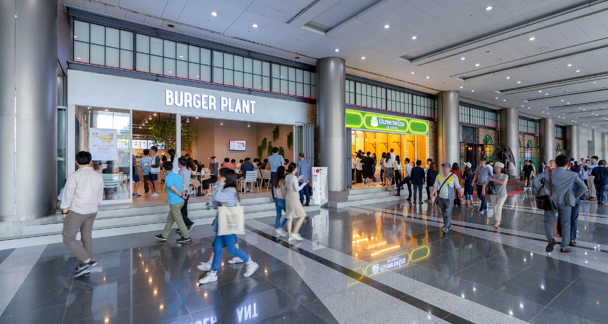 ▲신세계푸드 코엑스 F&B 전경. 사진제공=신세계푸드