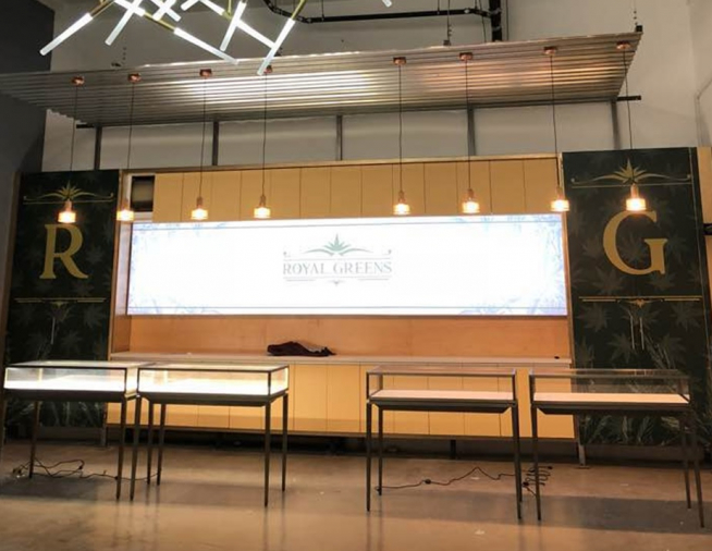 ▲뉴프라이드의 LA 마리화나 판매점 내외부 전경(사진제공=뉴프라이드)