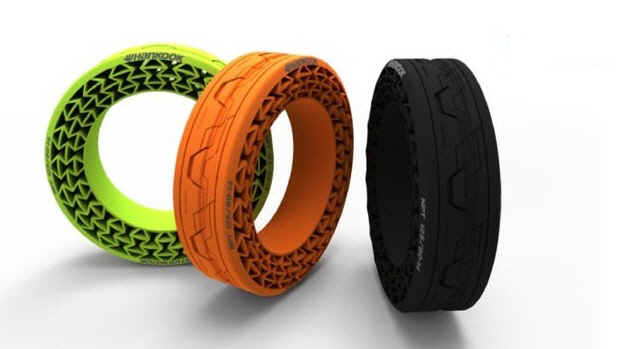 ▲한국타이어의 ‘비공기입 타이어(NPT)’는 미래형 친환경 차량에 적합하다.