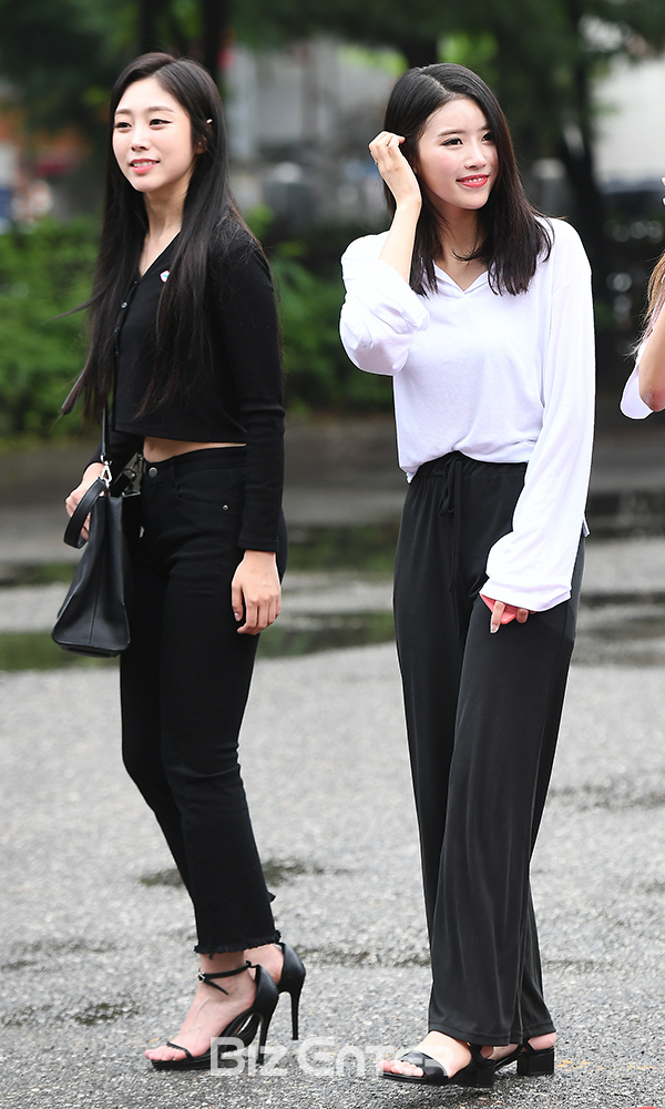 ▲러블리즈 서지수, 이미주(사진=고아라 기자 iknow@)