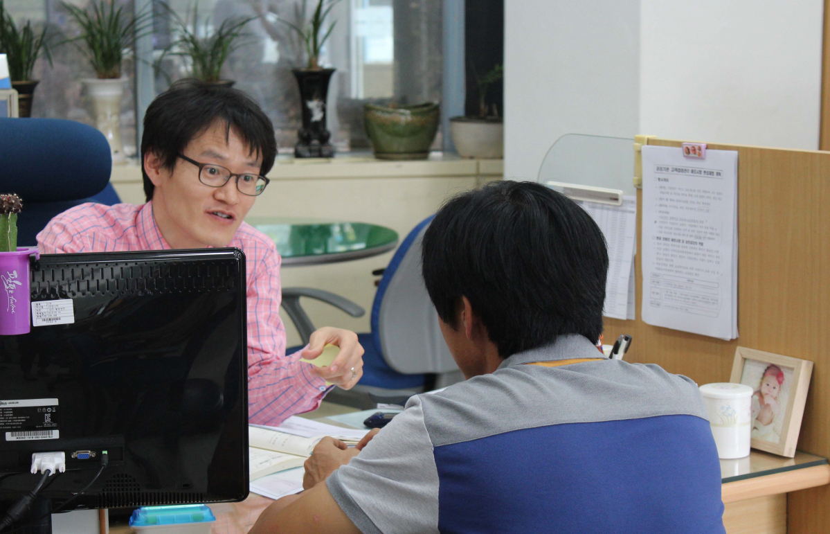 ▲소진공이 청년 소상공인의 자금 확보를 지원한다.(사진제공=소진공)