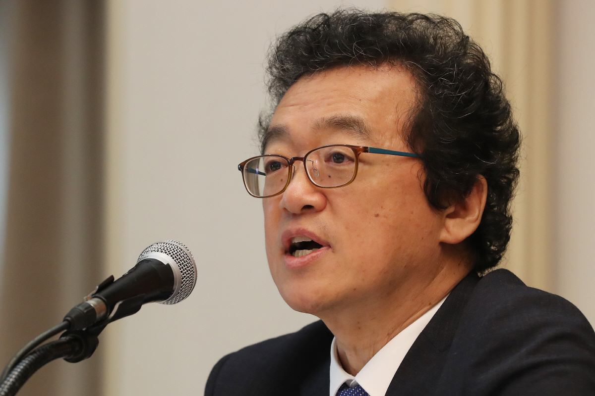 ▲김수영 한국출판문화산업진흥원 신임 원장이 18일 오전 서울 중구 프레스센터 국제회의장에서 열린 취임 기자간담회에서 운영 방향을 설명하고 있다. (연합뉴스)