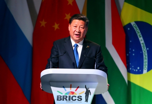 ▲시진핑 중국 국가주석이 25일(현지시간) 남아프리카공화국 요하네스버그에서 열린 제 10차 브릭스(BRICS) 정상회의 개막식에서 연설하고 있다. 요하네스버그/로이터연합뉴스
