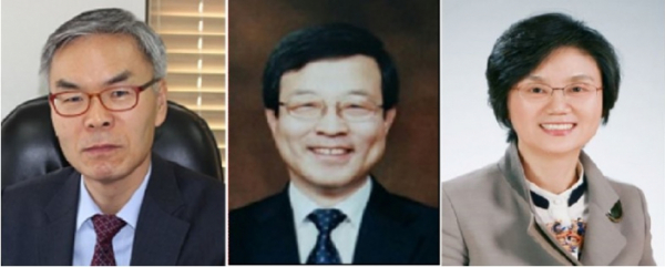 ▲사진 왼쪽부터 김선수 변호사, 이동원 제주지법원장, 노정희 법원도서관장