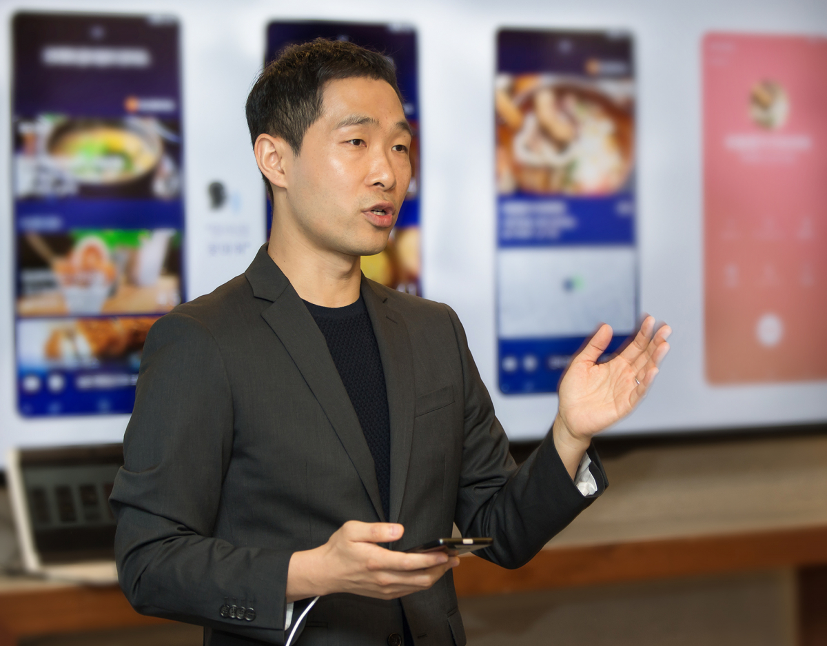 ▲뉴빅스비에 대해 설명하는 삼성전자 무선사업부 AI전략그룹 이지수 상무(사진제공=삼성전자)