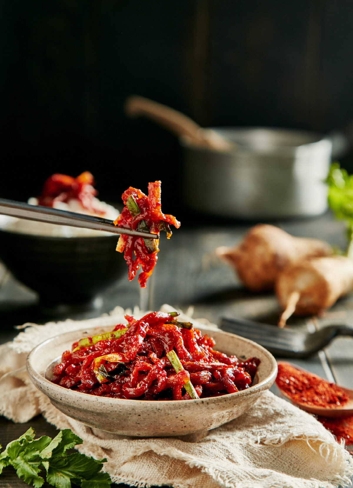 ▲스쿨푸드의 ‘오도독 매콤 짱아치’