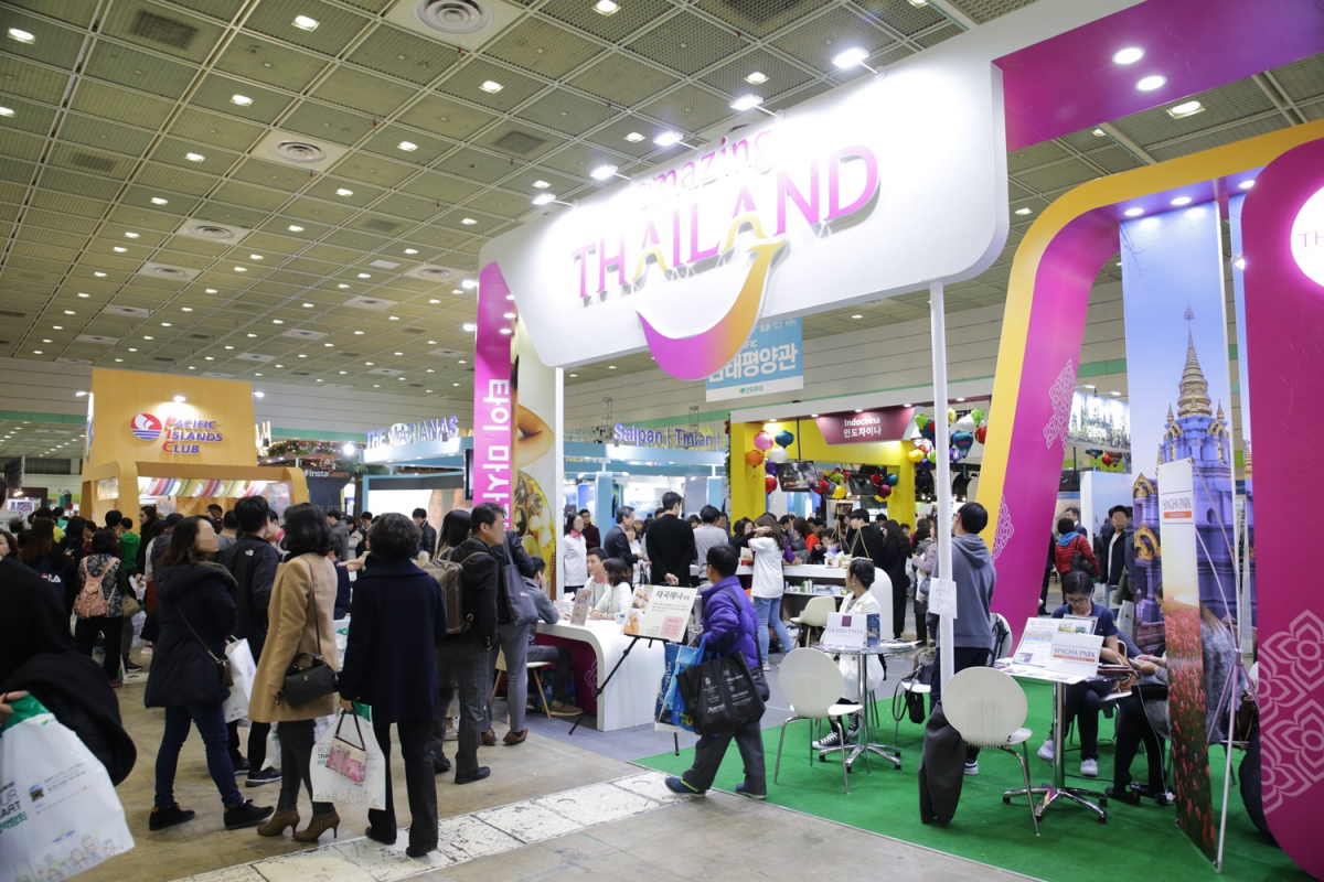 ▲지난해 11월 서울 삼성동 코엑스에서 열린 모두투어 여행박람회.(사진제공=모두투어)