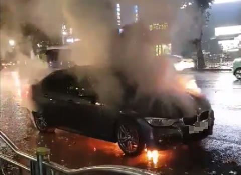 ▲화재가 발생한 BMW 차량(연합뉴스)