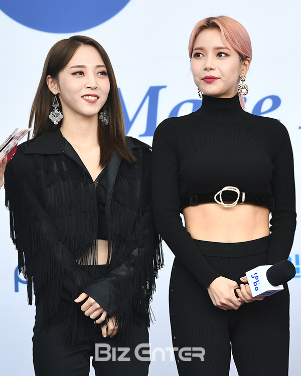 ▲마마무 문별, 솔라(사진=고아라 기자 iknow@)