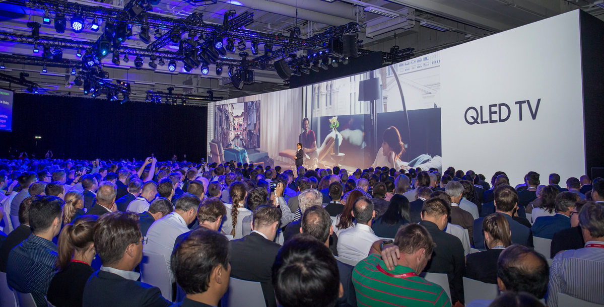 ▲삼성전자 김현석 대표이사가 IFA 2018  프레스 컨퍼런스에서 발표를 하고 있다. 사진제공 삼성전자(사진제공 삼성전자)