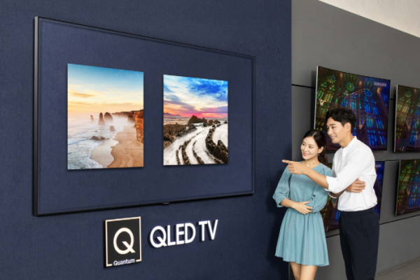 ▲삼성전자가 19일 삼성 디지털프라자에 QLED TV 존을 새롭게 단장했다고 밝혔다.(사진제공=삼성전자)