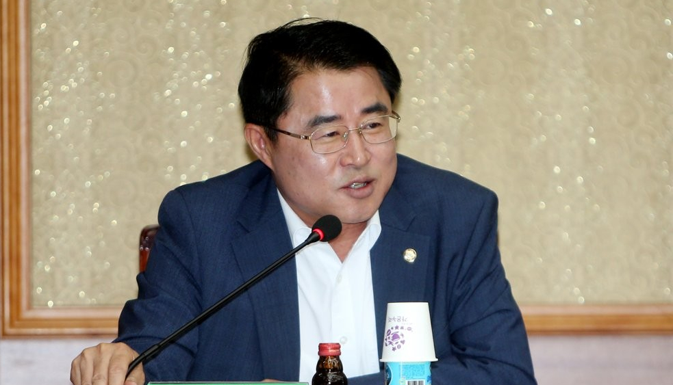 ▲민주평화당 최경환 의원이 지난달 16일 오전 전남 함평군청에서 열린 제4차 최고위원회의에서 발언하고 있다.(연합뉴스)