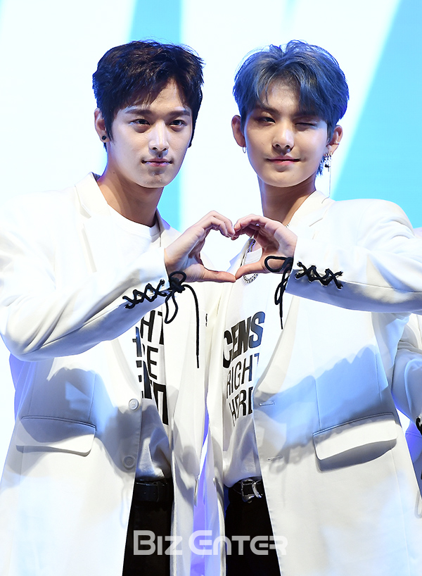 ▲더보이즈 주연, 활(사진=고아라 기자 iknow@)