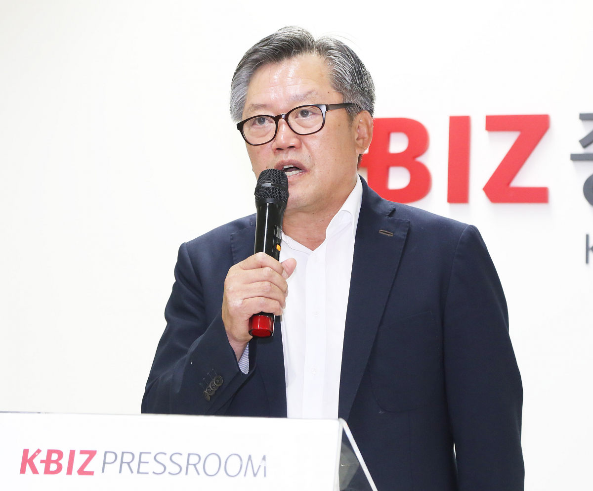 ▲김종섭 명세CMK 대표가 13일 서울 여의도 중소기업중앙회에서 기자회견을 하고 있다.(사진제공=중기중앙회)