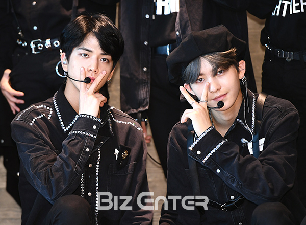 ▲더보이즈 영훈, 활(사진=고아라 기자 iknow@)