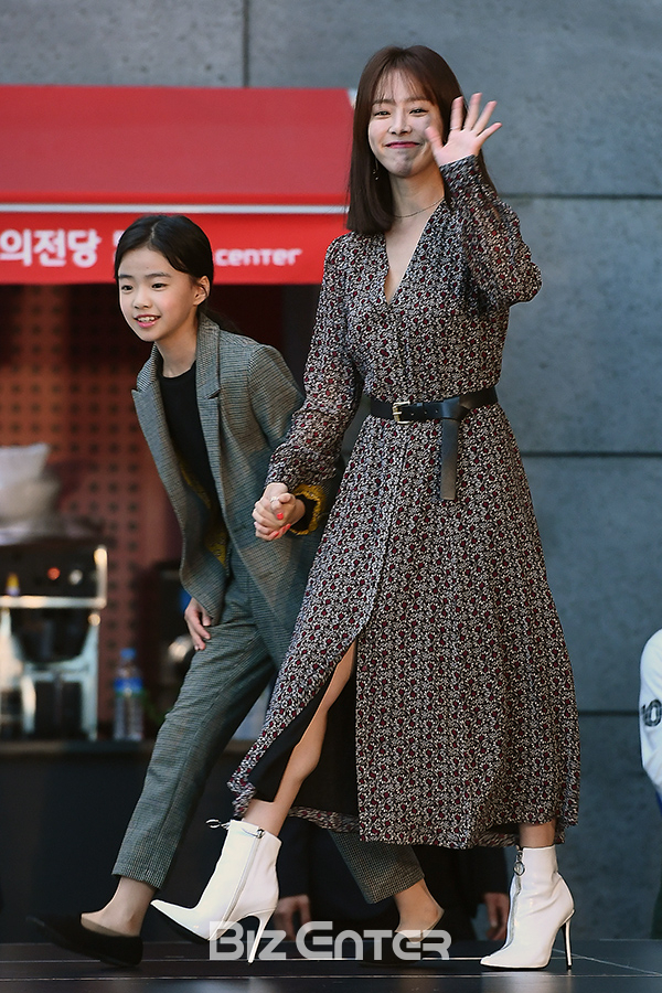 ▲김시아, 한지민(사진=고아라 기자 iknow@)