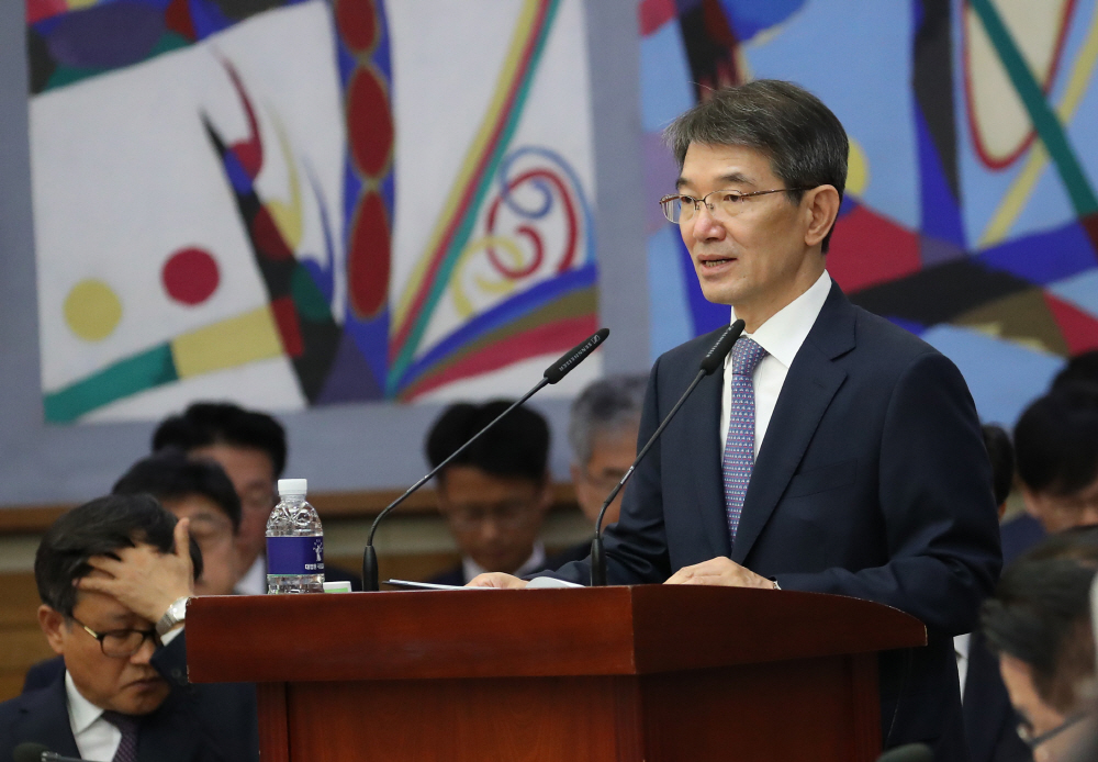 ▲10일 안철상 법원행정처장이 국회 법제사법위원회 국정감사에서 업무보고를 하고 있다. (사진=연합뉴스)