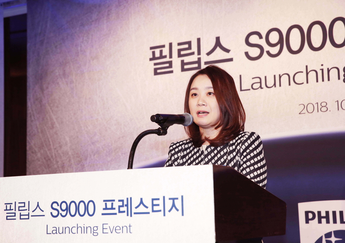 ▲송영래 필립스코리아 퍼스널 헬스 사업부문 총괄 부사장이 15일 서울 중구 웨스틴 조선호텔에서 열린 필립스 전기면도기 80주년 기념 기자간담회에서 발언하고 있다.(사진제공=필립스코리아)