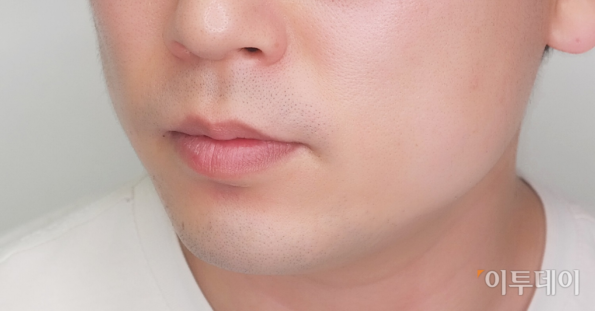 ▲기자가 브라운 뉴시리즈9으로 면도를 마친 모습. (사진=송영록 기자 syr@)