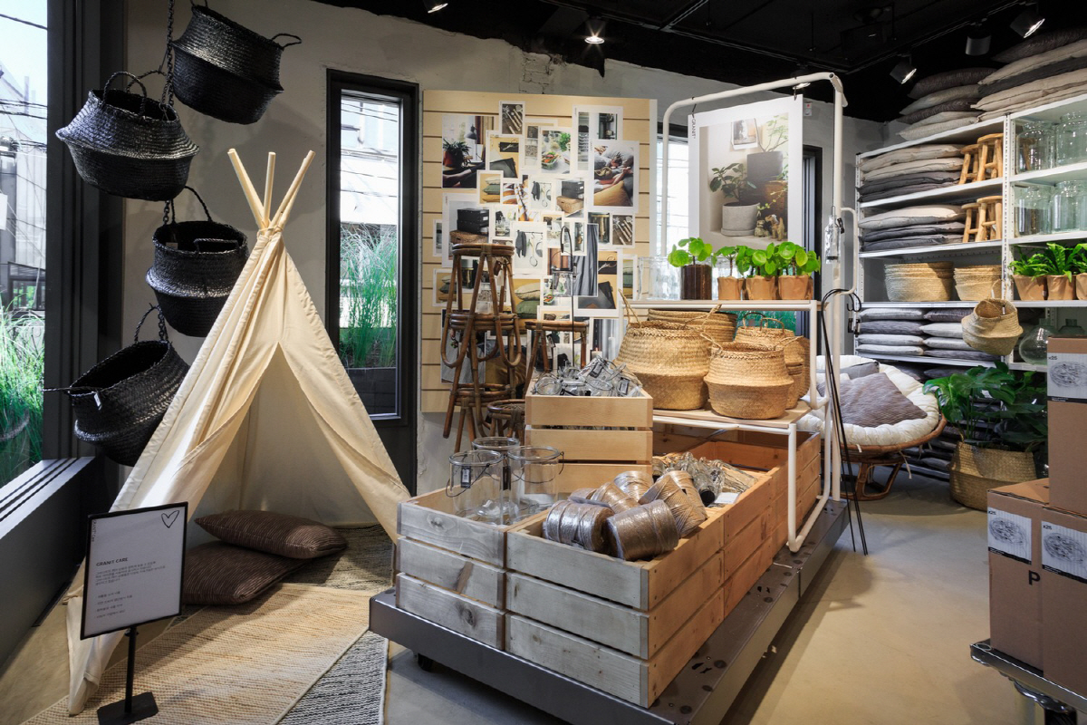 ▲그라니트 플래그십 스토어 내부