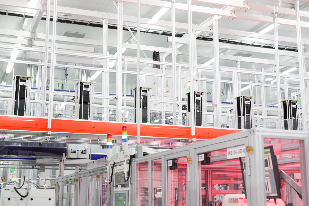 ▲한화큐셀 진천공장 셀 생산라인 (사진 제공=한화큐셀)