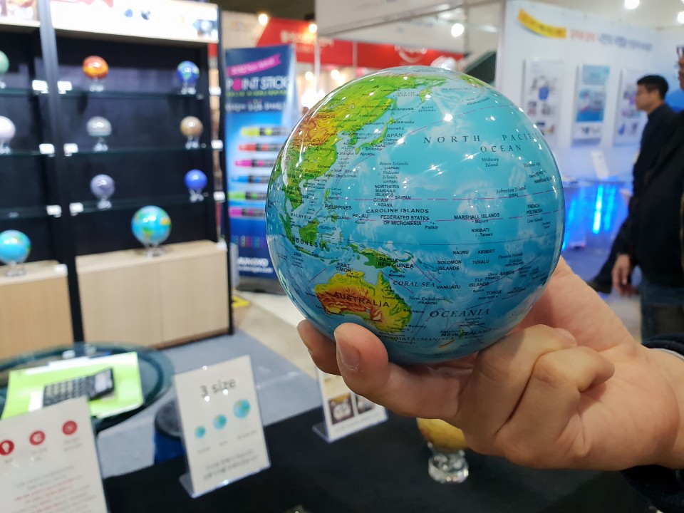 ▲모바글로브 지구본(이지민 기자 aaaa3469@)