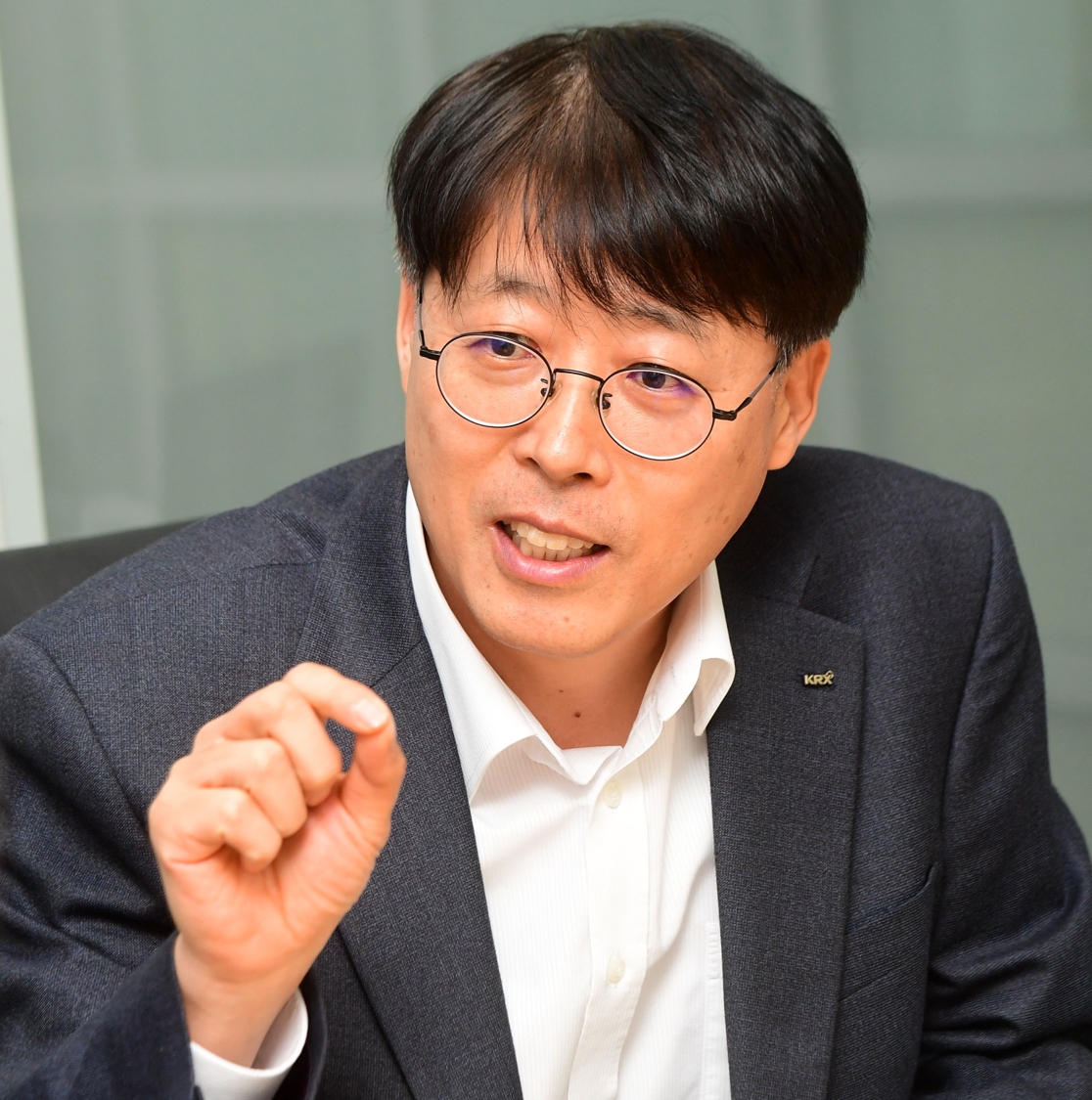 ▲이성길 한국거래소 인덱스개발팀장이 26일 서울 여의도 사무실에서 이투데이와 인터뷰를 하고 있다. 고이란 기자 photoeran@