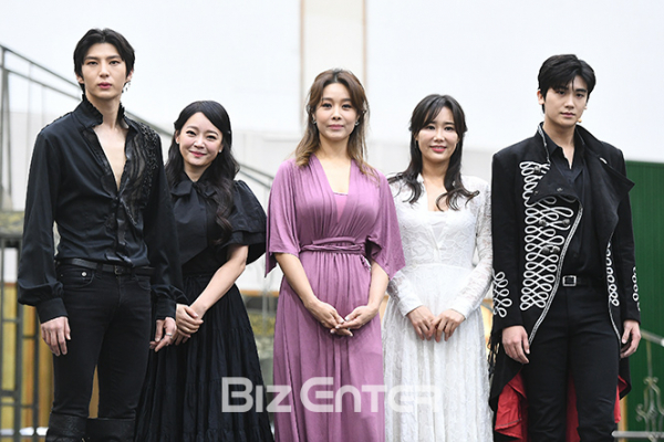 ▲정택운, 김소현, 옥주현, 신영숙, 박형식(사진=고아라 기자 iknow@)