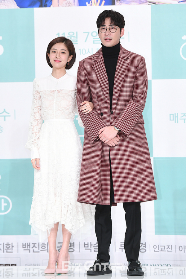 ▲백진희, 강지환(사진=고아라 기자 iknow@)