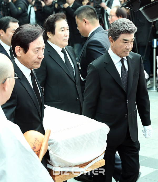 ▲안성기, 이덕화(사진=고아라 기자 iknow@)