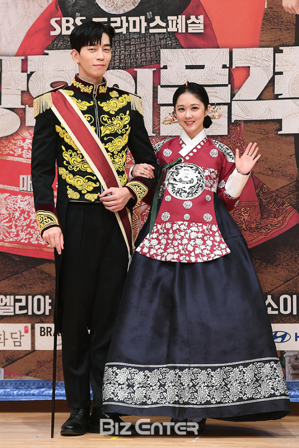 ▲신성록, 장나라(사진=고아라 기자 iknow@)