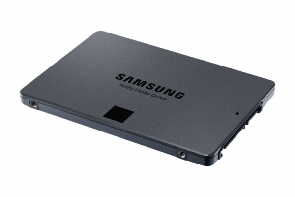 ▲삼성전자가 테라바이트(TB)급 고성능 4비트(QLC) SATA SSD ‘860 QVO 시리즈’를 출시한다고 28일 밝혔다. (사진제공=삼성전자)