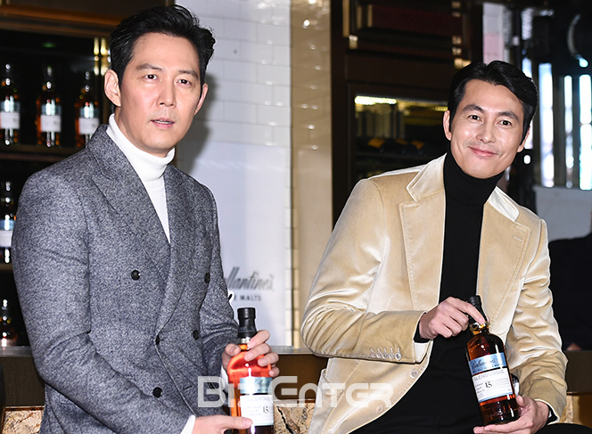 ▲이정재, 정우성(사진=고아라 기자 iknow@)