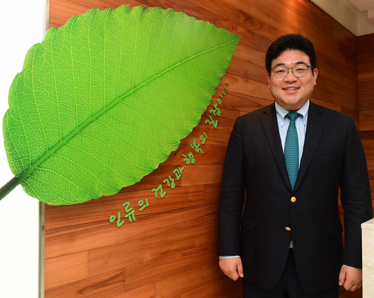 ▲류기성 경동제약 대표는 3일 이투데이와의 인터뷰에서 “100년 넘게 갈 수 있는 회사를 만들 기틀을 쌓는 것이 제2기 경동제약의 시작점”이라고 말했다. 고이란 기자 photoeran@