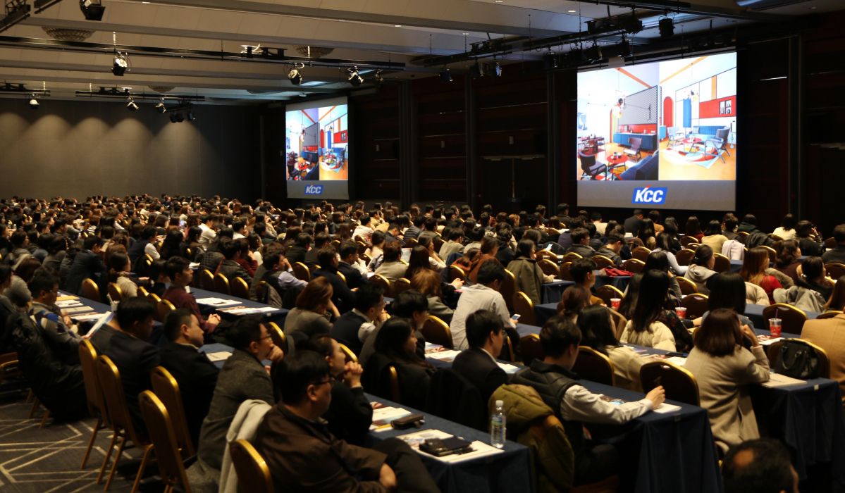 ▲‘2019_20 KCC 트렌드 펄스 세미나’가 서울 코엑스에서 진행되고 있다. (사진 제공=KCC)