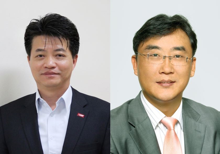 ▲김병연 한국바스프 공장관리 부문 사장(왼쪽)과 이상석 한국바스프 여수공장 울트라손생산팀장. (사진 제공=한국바스프)